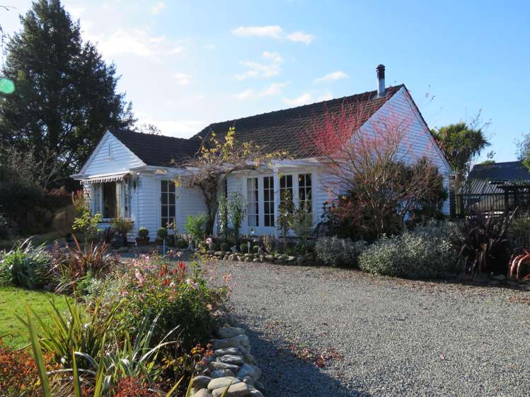 592 Woodbury Road Geraldine_12