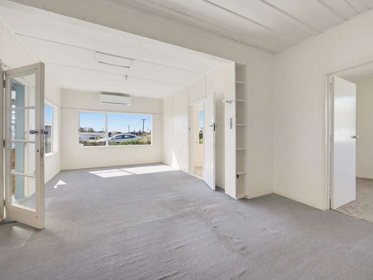 24 Linklater Ave Foxton Beach_3