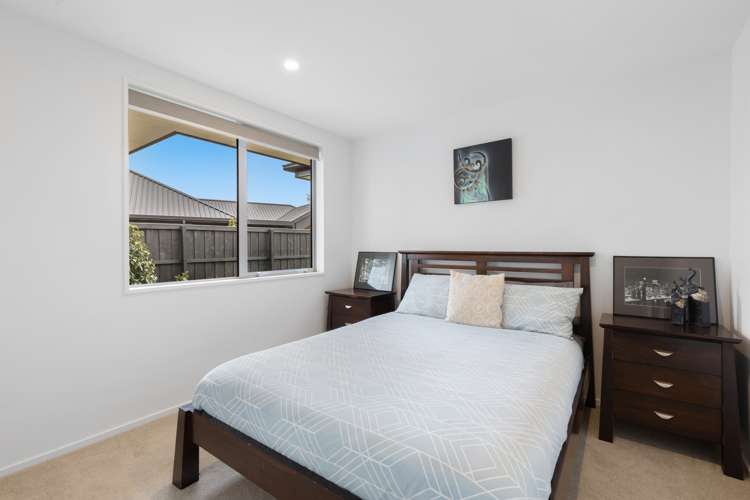 8 Irvines Track Halswell_11