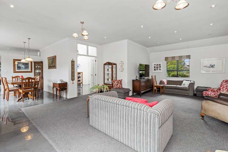 40 Willow Park Drive Opaki_3