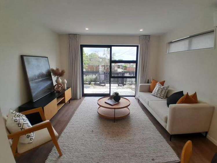 13/476 West Coast Road Glen Eden_2