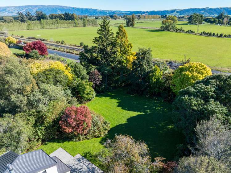 4 Riccarton Road East East Taieri_11