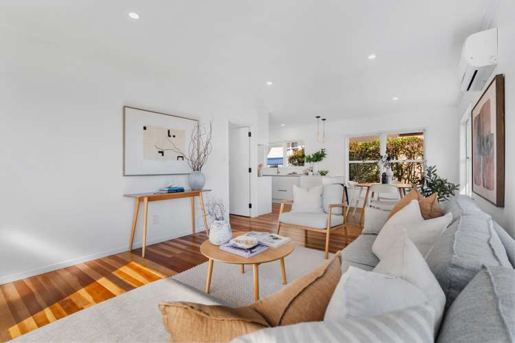 1/229 Glenfield Road Hillcrest_9