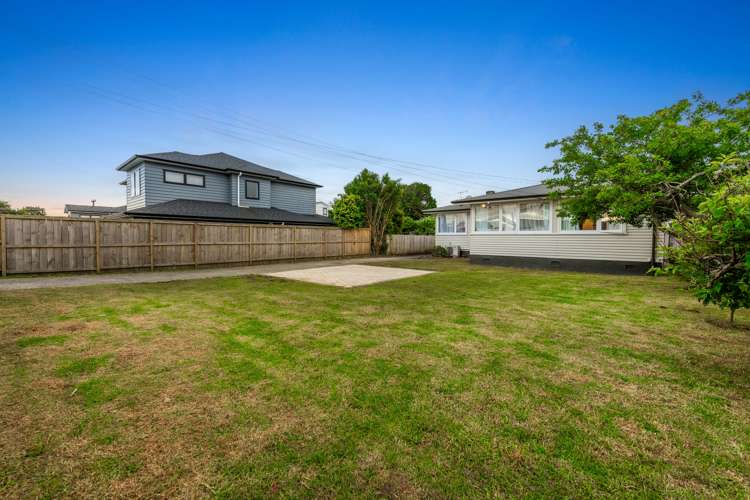 17 Muir Avenue Mangere Bridge_6