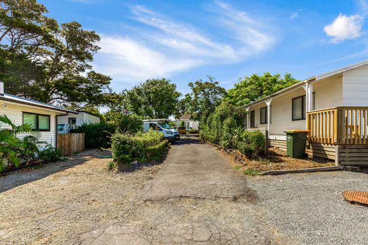 107 Te Atatu Road Te Atatu South_14