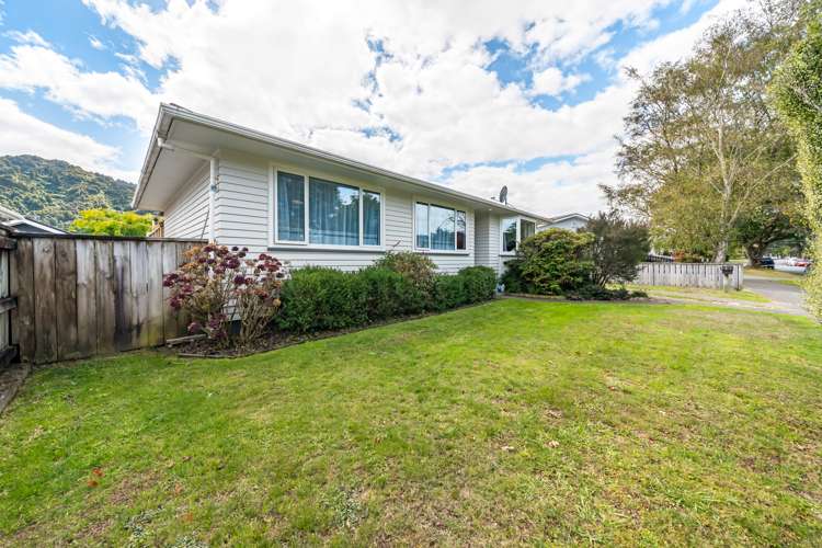 37 California Drive Totara Park_27