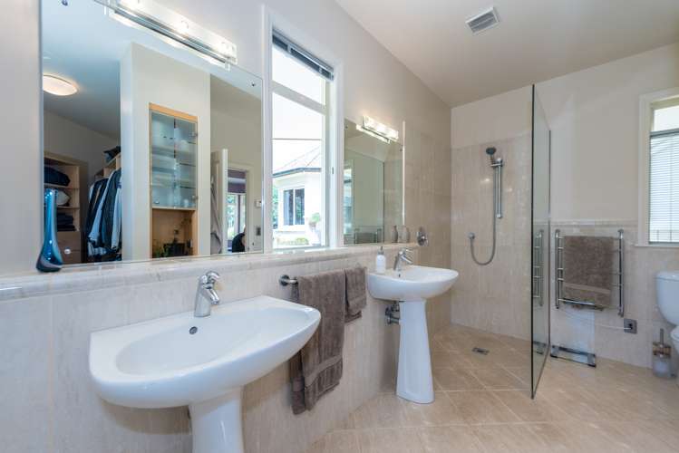 365 Holmwood Drive Ngahinapouri_33