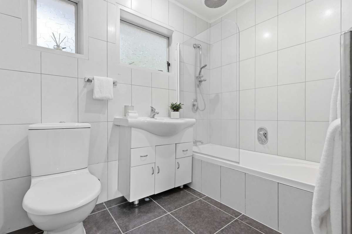 2/12 Mahuta Grove_5