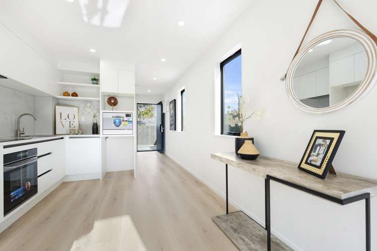 36A,B,E Parker Avenue_5