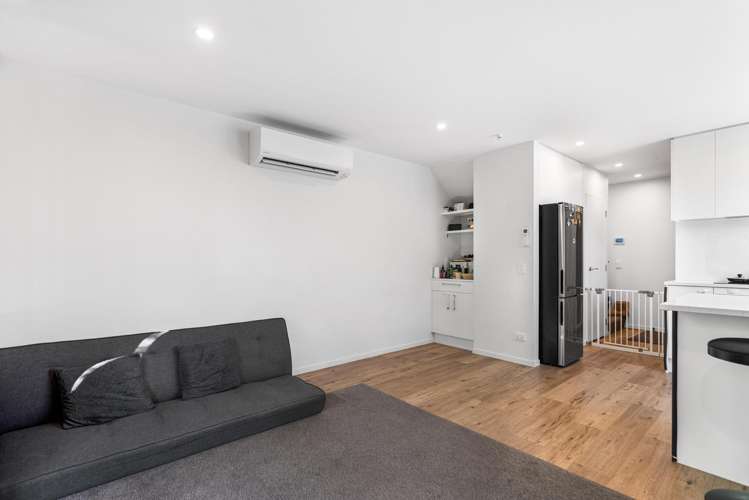 70E Olliviers Road_2