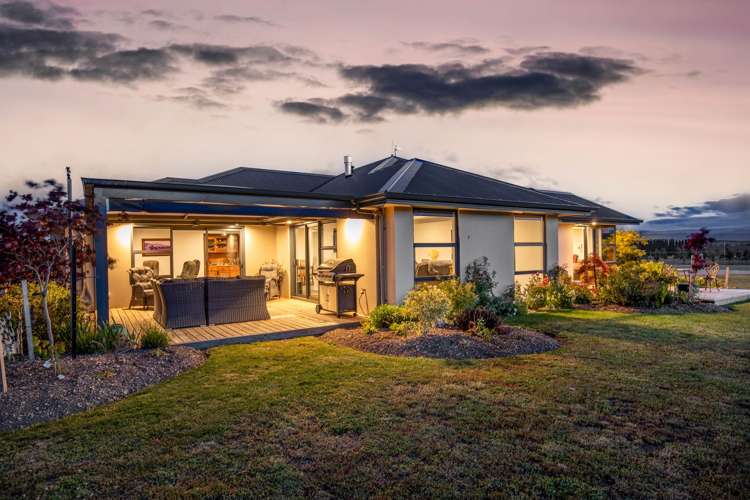 57 Golden Road Alexandra_24