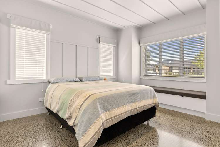 18 Maison Way Rangatira Park_14