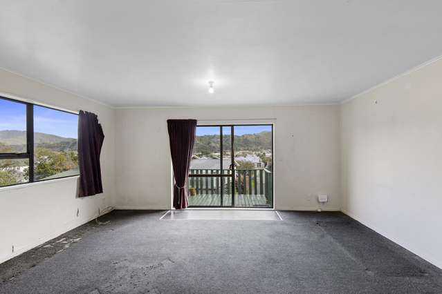 2/40 Trelawney Road Wainuiomata_4