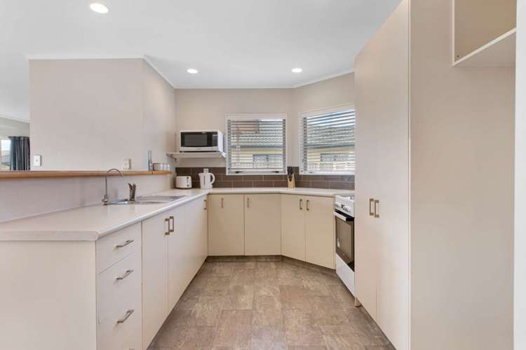 5 Edgewater Grove Whakatane_16