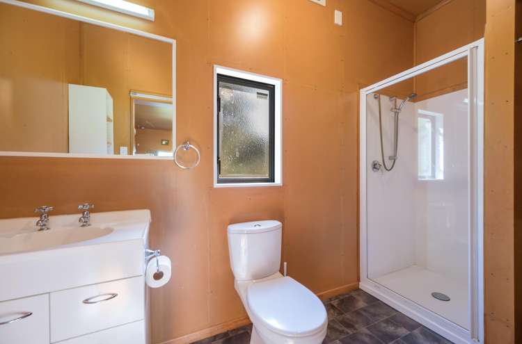 2 Worlds End Road Penzance_19