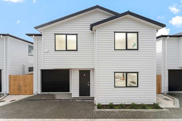 74b Riverpark Crescent Henderson_1