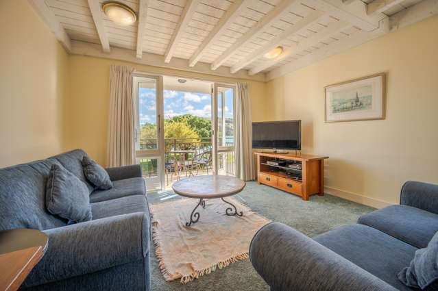 85f Beach Road Akaroa_4