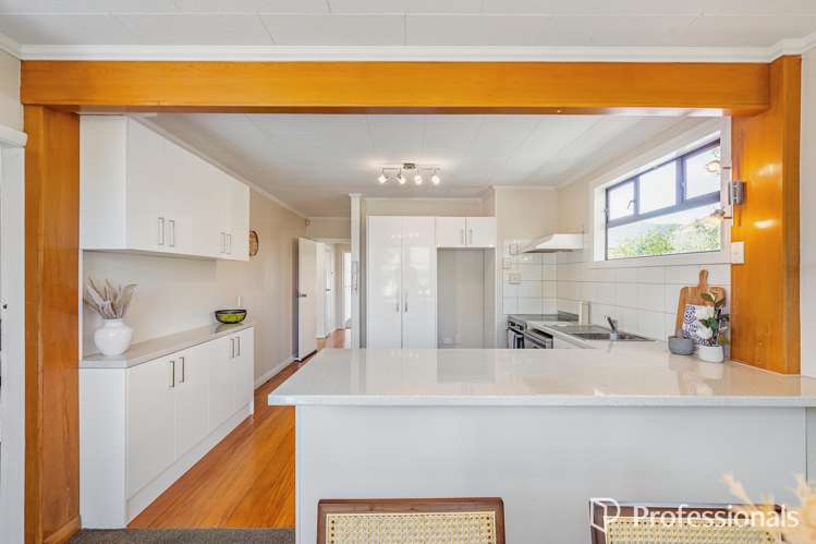 2 Churton Crescent Taita_6