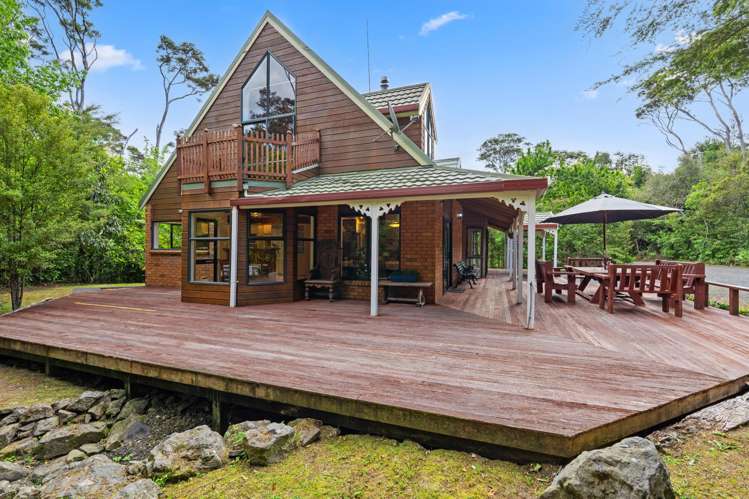 8 Chenery Road Red Beach_9