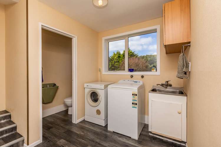 120 Coulson Road Paroa_18