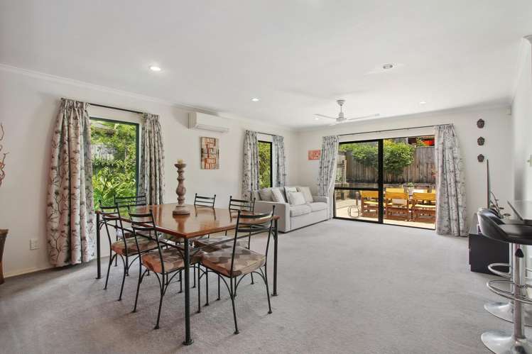 28 Reybert Place Massey_11