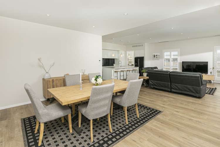 80 Riverhead Point Drive Riverhead_9