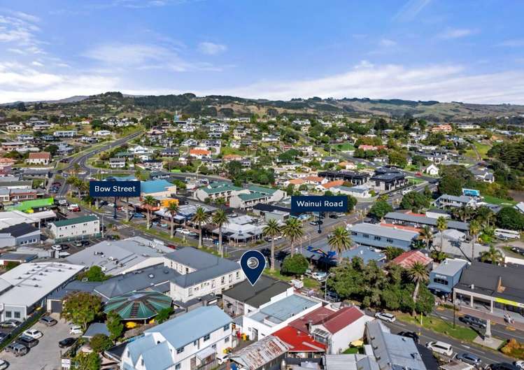 12 Bow Street Raglan_8