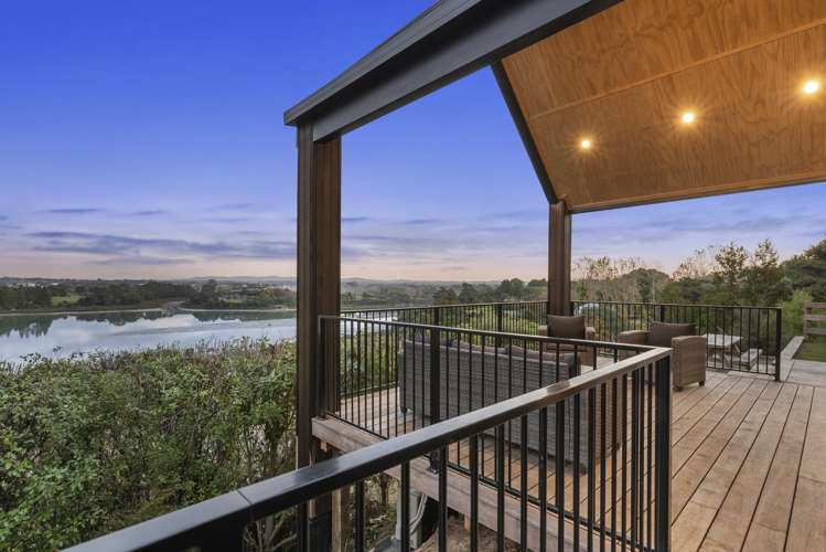 31 James Paige Lane Riverhead_12