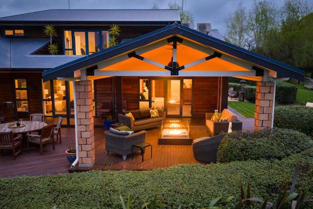 Owners down sizing -  RV $1,550,000