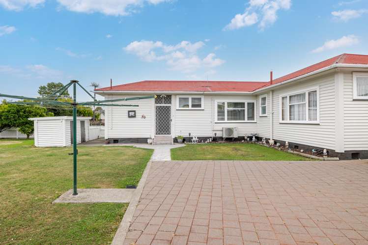 16 Monrad Street Highbury_17