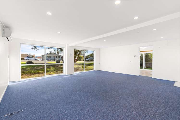 4257 Great North Road Glendene_15