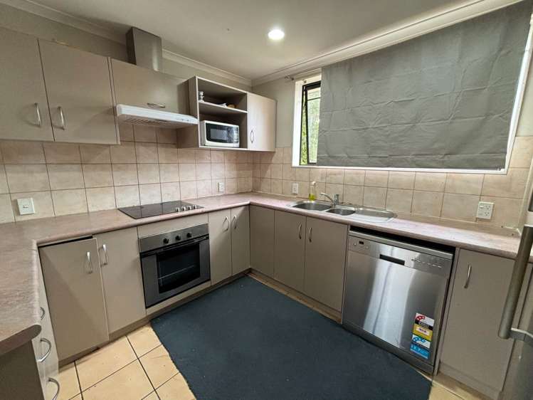 207 Keri Vista Rise Papakura_1