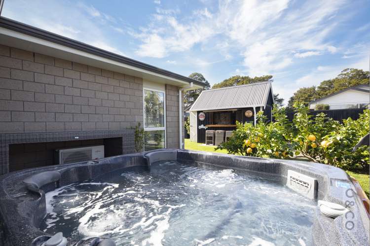 8 Larmer Drive Kumeu_29