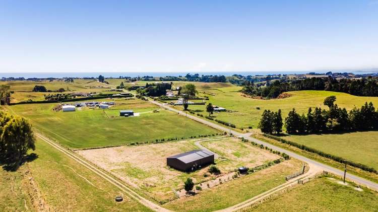 240 Ohanga Road Onaero_1
