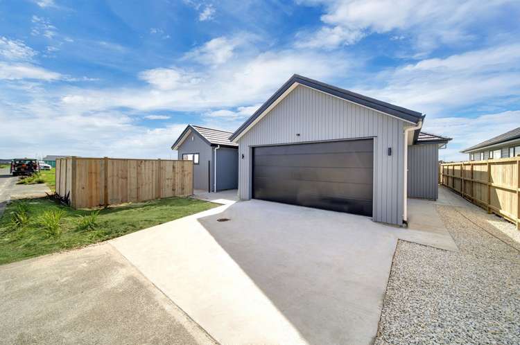 27 Uatoto Road Clarks Beach_19
