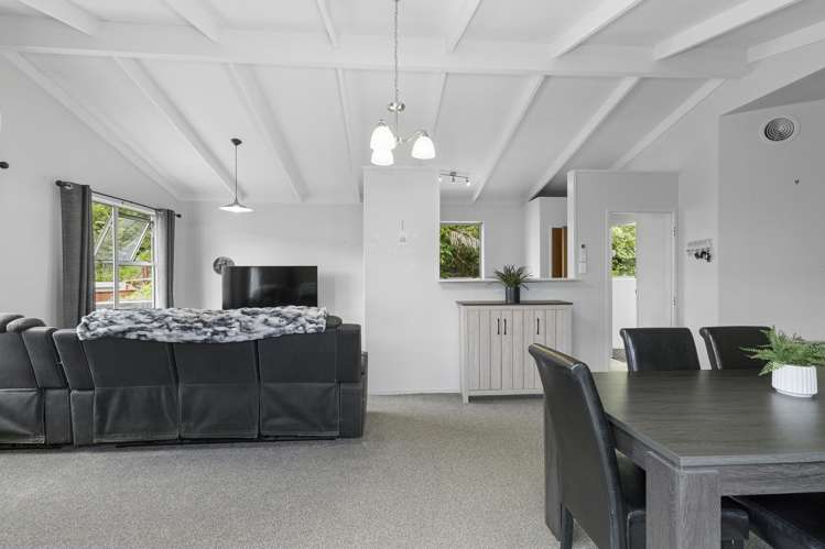 7 Waipuna Grove Stokes Valley_4