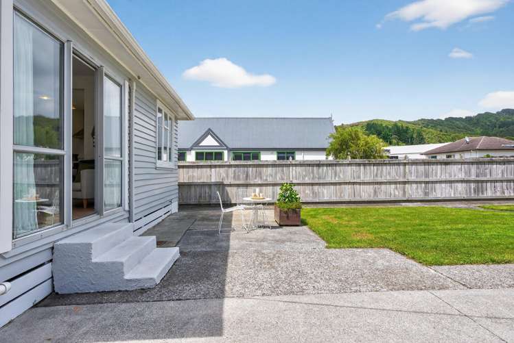 7 Fitzherbert Road Wainuiomata_16