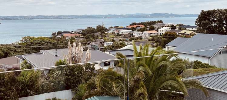 1022 Whangaparaoa Road Tindalls Beach_4