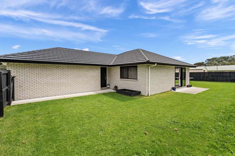 42 Tamure Place Ruakaka_15