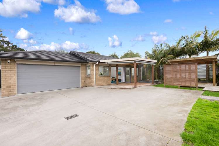 39 Royal View Road Te Atatu South_11