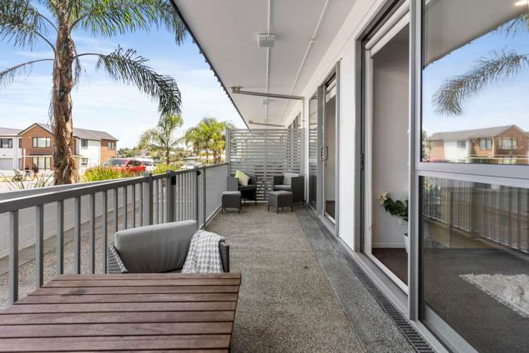 G4/17 Link Crescent Stanmore Bay_9