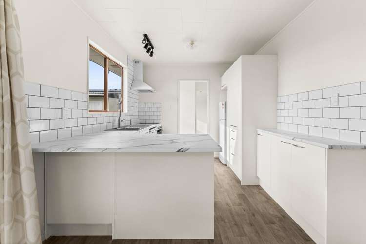 156 Portsmouth Road_3