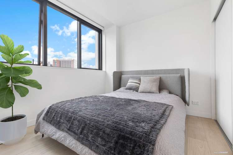 902/27 Rutland Street City Centre_7