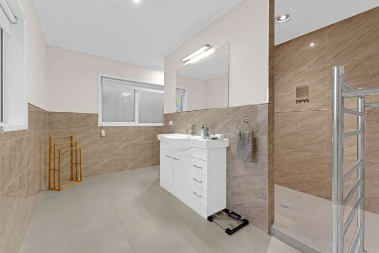 72 Lowry Road Bombay_18