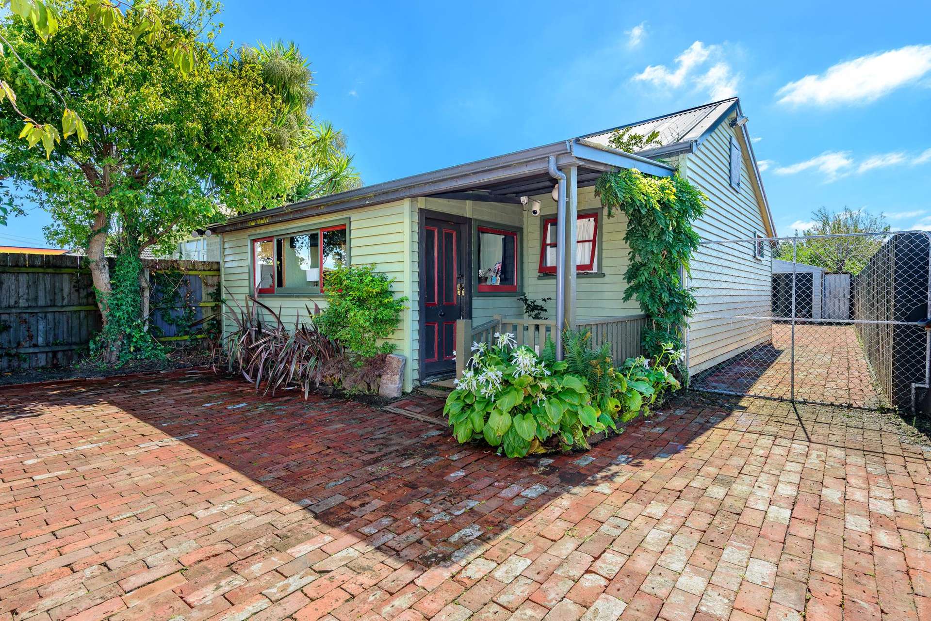 437 Ferry Road Woolston_0