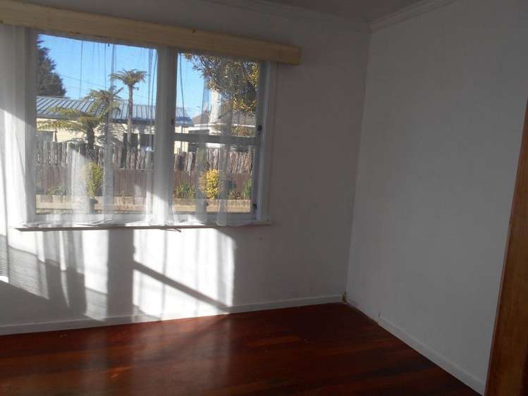 6 Ian Street Koutu_9