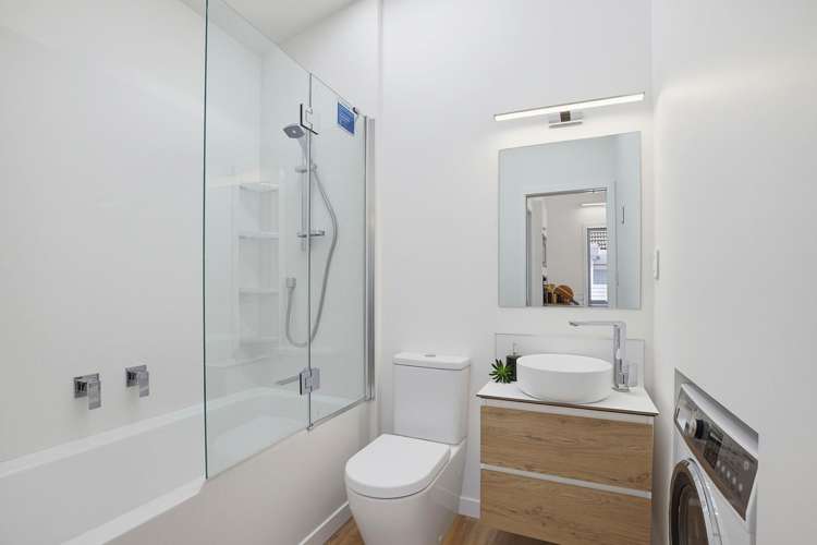 16C Glamis Avenue Strathmore Park_13