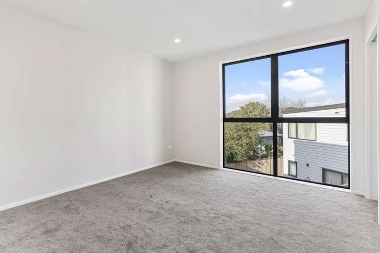 2/67 Aranui Road Mount Wellington_6