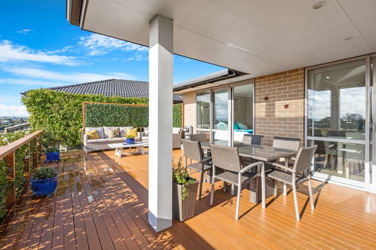 16 Ruth Craig Place Stanmore Bay_11