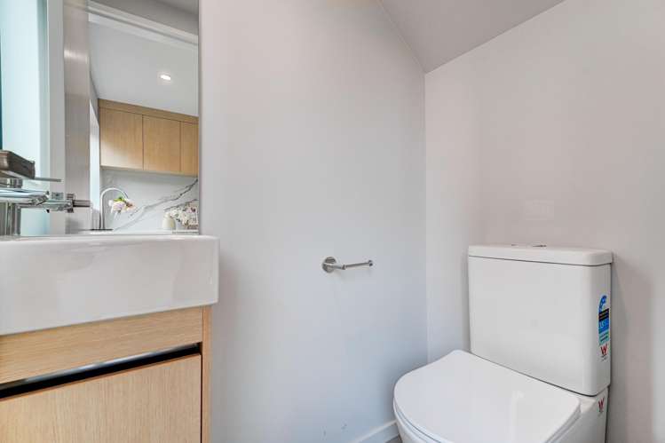 82 Gifford Avenue Mount Roskill_12